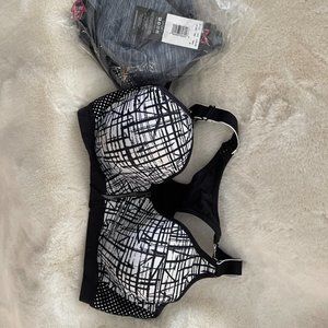 Maidenform front closure sports bras (2) NWT Size 38B